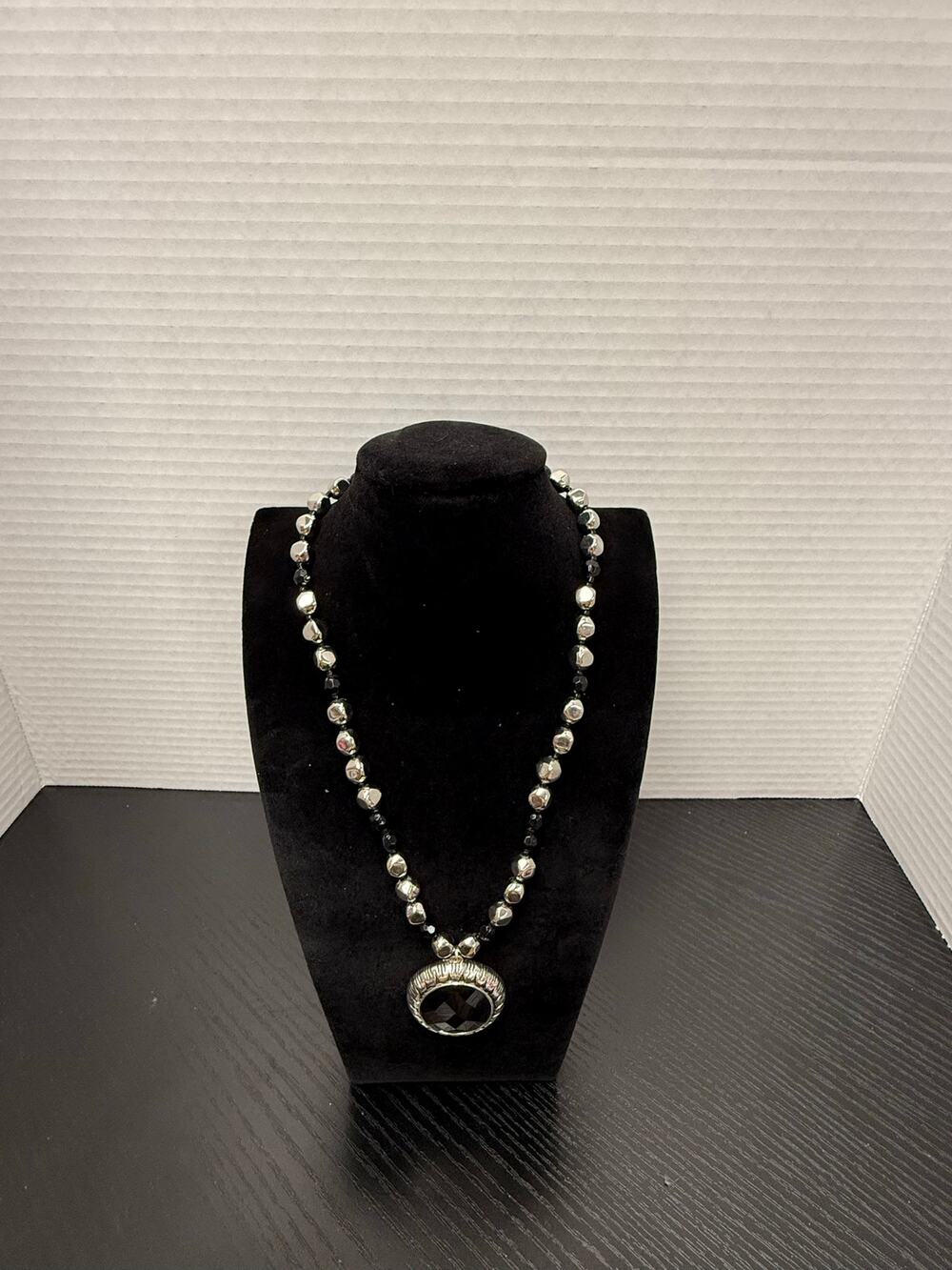 Vintage Napier Black Silver Tone Beaded Necklace 16" Faceted Cabochon Pendant